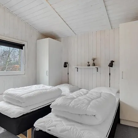 Three-bedroom In 度假居 Hemmet
