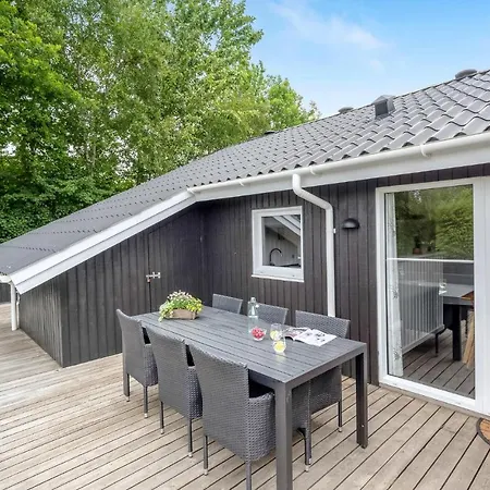 Casa de Férias Three-bedroom In Hemmet