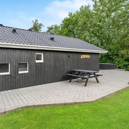 Amazing Home In Hemmet With Sauna Hemmet