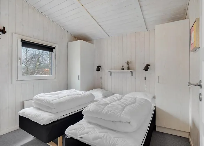 Three-bedroom In Casa de Férias Hemmet