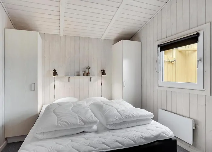 Three-bedroom In * Hemmet